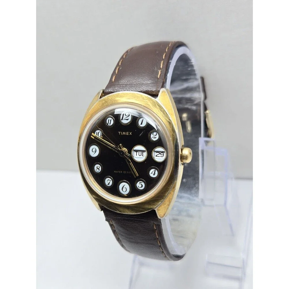 Vintage 1976 Timex Marlin Telephone Dial Day Date Hand Wind Gold Tone Mens Watch